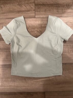 Lululemon crop top